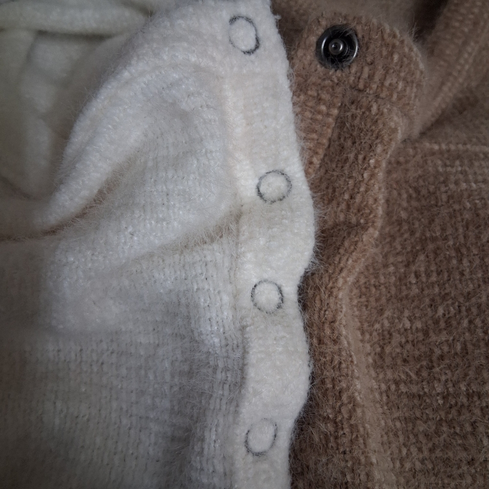 Hollister Two Tone Henley Sweater Top Medium Boxy Slouchy Fuzzy - Picture 7 of 11